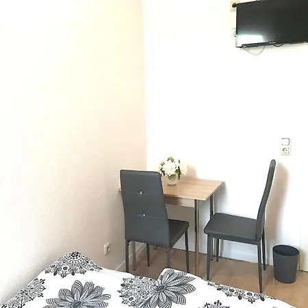 Apartment Meeraner Parkresidenz *