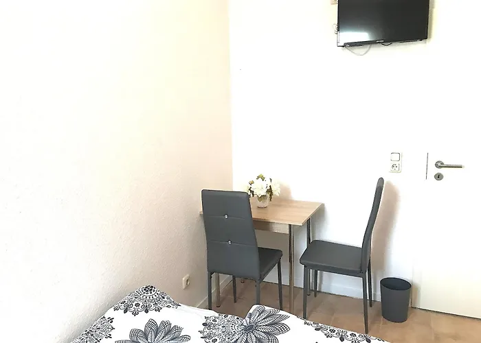 아파트 Meeraner Parkresidenz *