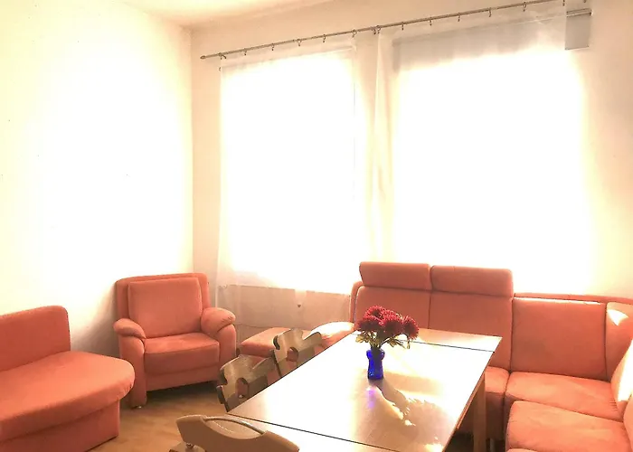 아파트 Meeraner Parkresidenz 미레인