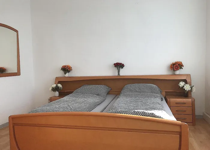 Meeraner Parkresidenz 아파트 미레인